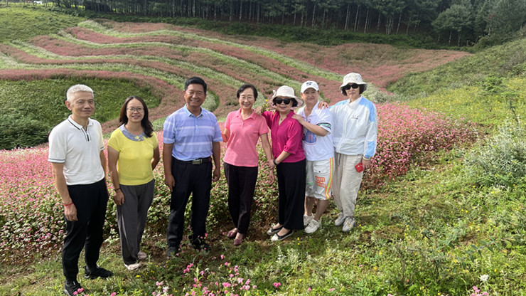 国家燕麦荞麦产业技术体系首席科学家任长忠到凉山调研指导(图文)